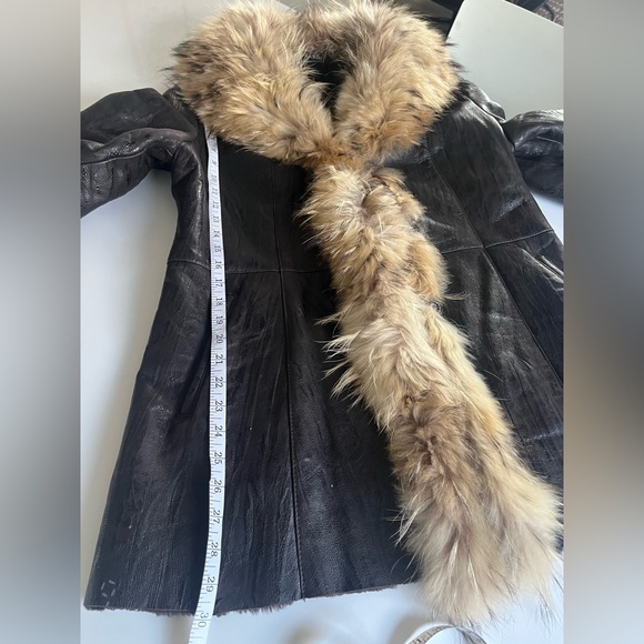 Luxurious Fur Trimmed Dark Brown Leather Coat - Picture 9 of 12